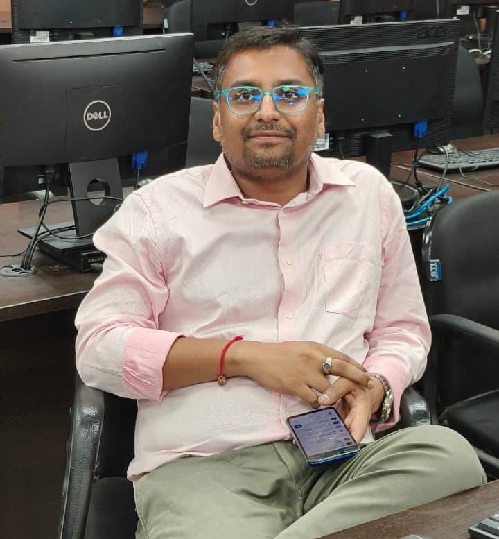 ER. ABHISHEK MANKAR